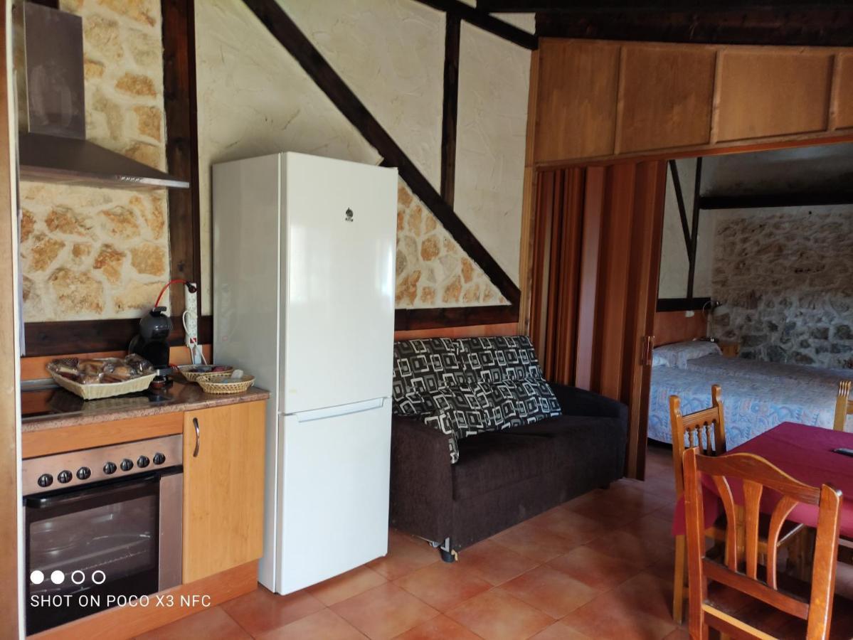 Apartamentos Turisticos Los Abuelos Montemayor de Pililla Exteriér fotografie
