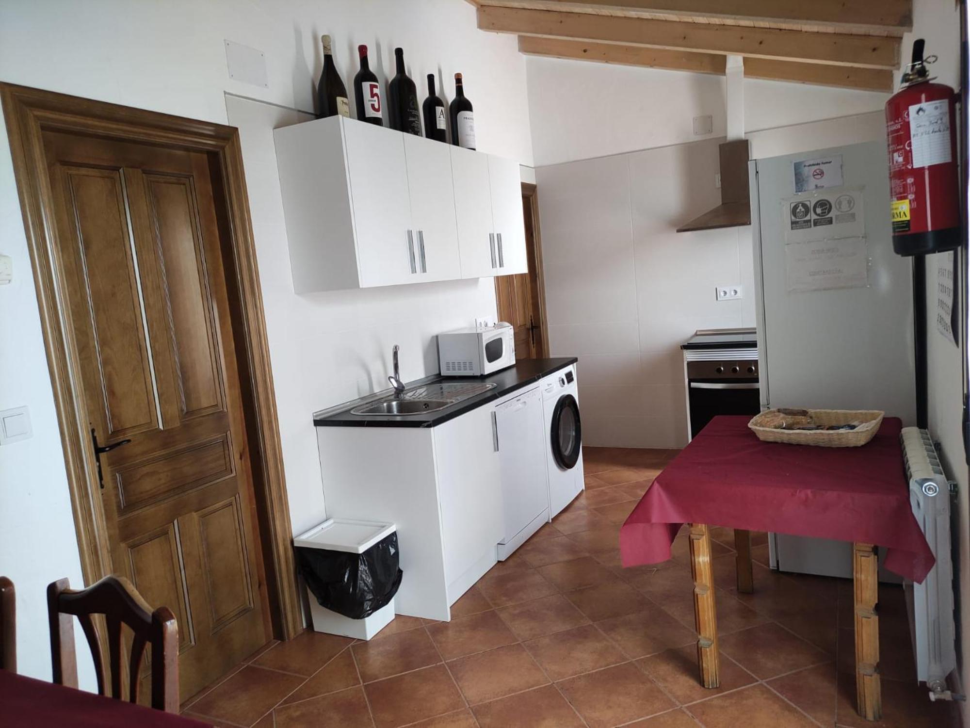 Apartamentos Turisticos Los Abuelos Montemayor de Pililla Exteriér fotografie