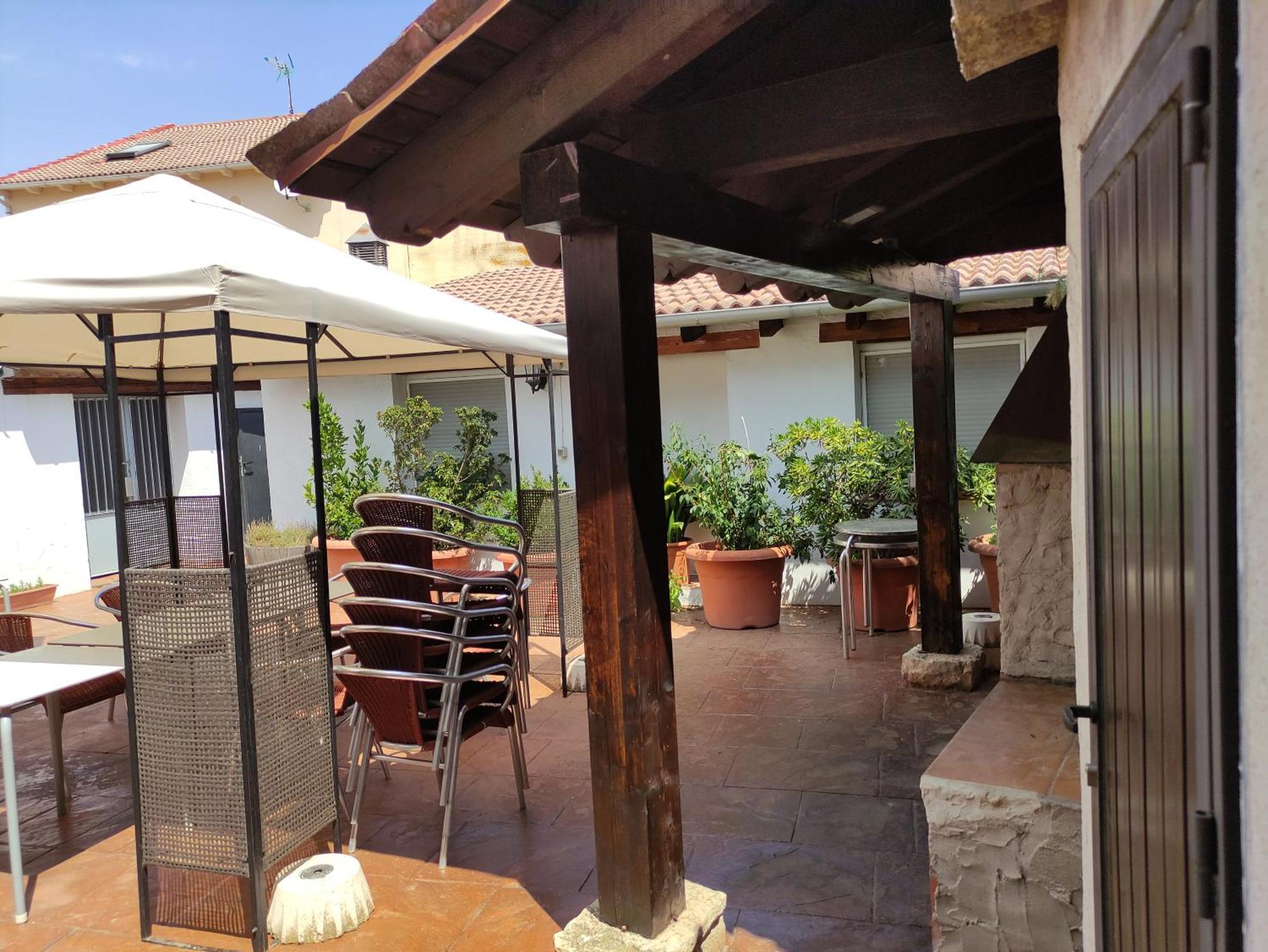 Apartamentos Turisticos Los Abuelos Montemayor de Pililla Exteriér fotografie