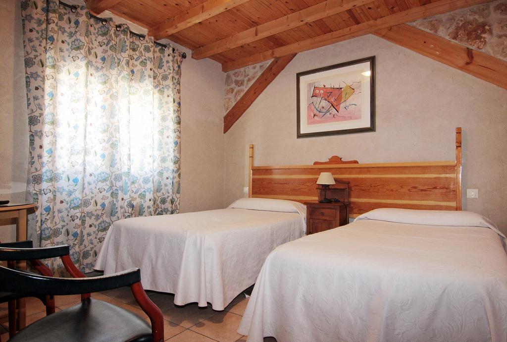 Apartamentos Turisticos Los Abuelos Montemayor de Pililla Exteriér fotografie