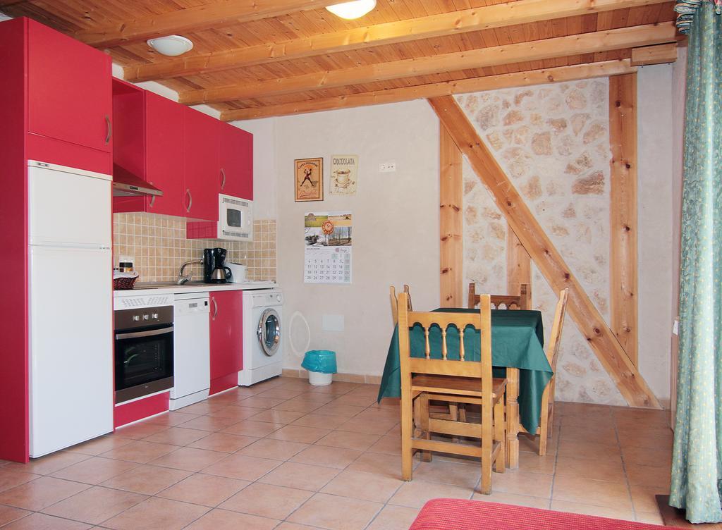 Apartamentos Turisticos Los Abuelos Montemayor de Pililla Exteriér fotografie
