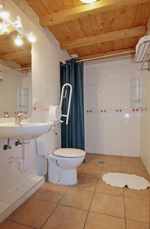 Apartamentos Turisticos Los Abuelos Montemayor de Pililla Exteriér fotografie