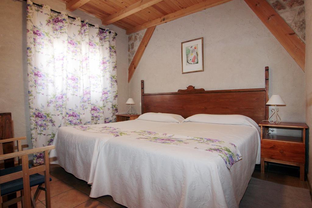 Apartamentos Turisticos Los Abuelos Montemayor de Pililla Exteriér fotografie