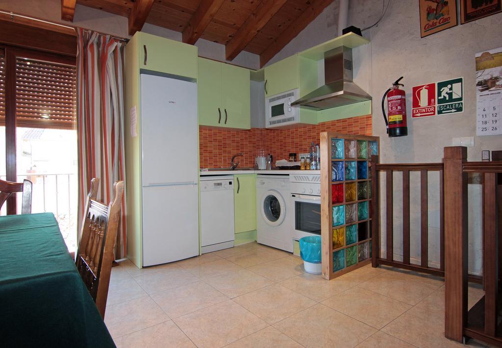 Apartamentos Turisticos Los Abuelos Montemayor de Pililla Exteriér fotografie